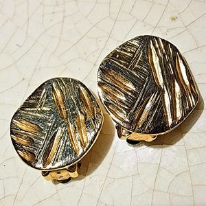 Brutalist MCM gold tone hammered and etched round clip on earrings